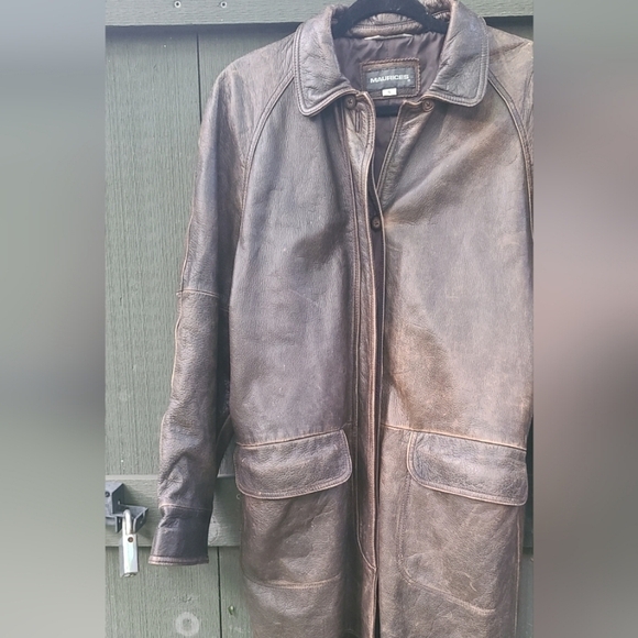 Vintage Maxi Leather Jacket - Picture 5 of 11